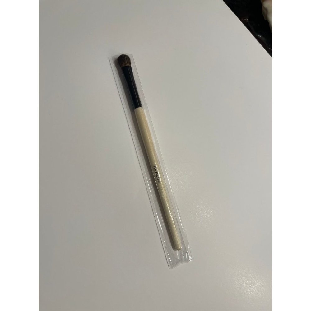 Bobbi Brown Eye Shadow Brush